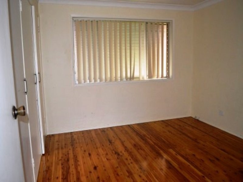 39 Debrincat Avenue, St Marys NSW 2760