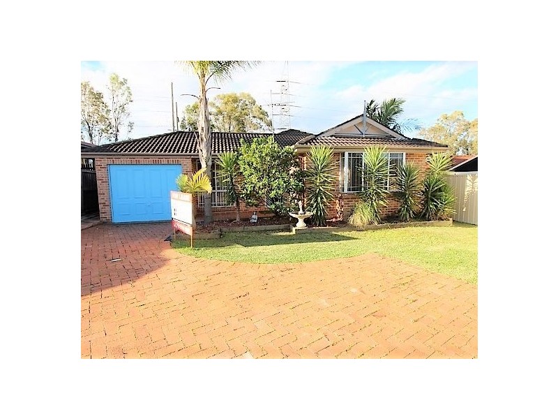 32 Friarbird Crescent, Glenmore Park NSW 2745