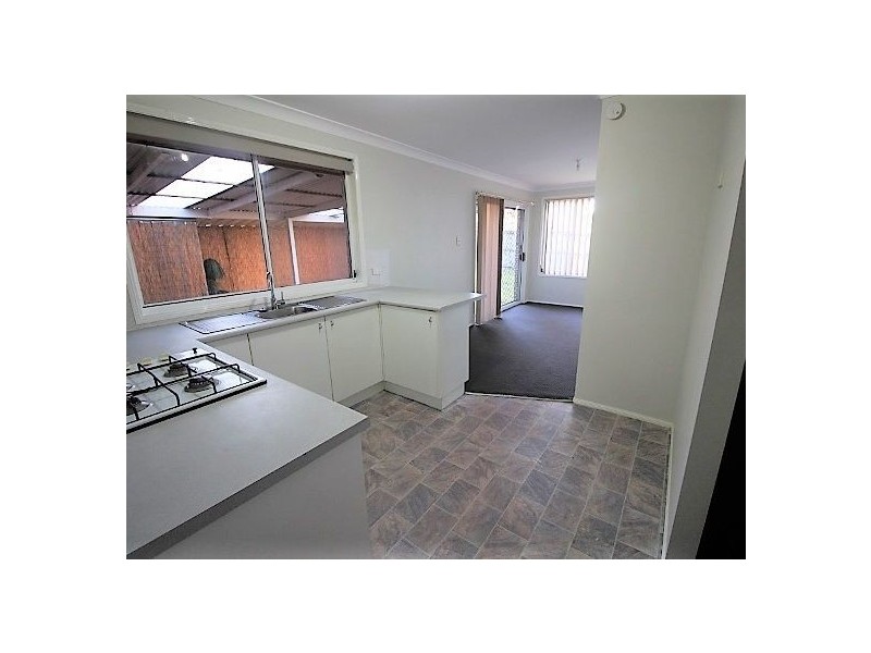 32 Friarbird Crescent, Glenmore Park NSW 2745