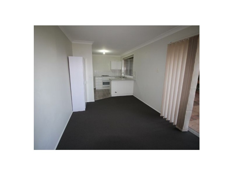 32 Friarbird Crescent, Glenmore Park NSW 2745