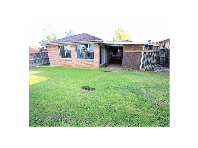 32 Friarbird Crescent, Glenmore Park NSW 2745