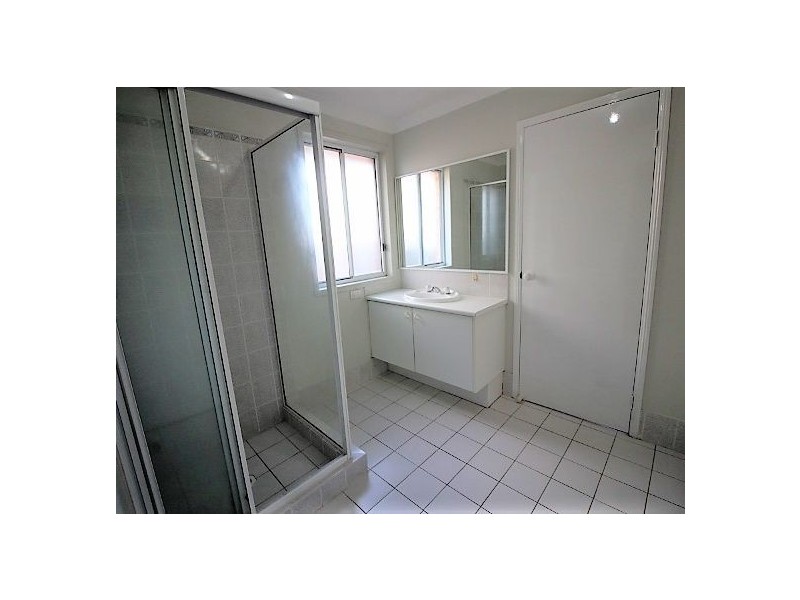 32 Friarbird Crescent, Glenmore Park NSW 2745