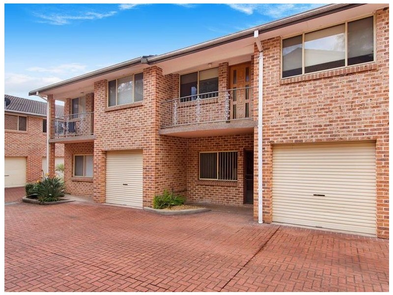 2/3 Santley Crescent, Kingswood NSW 2747