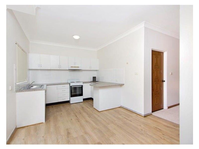 2/3 Santley Crescent, Kingswood NSW 2747