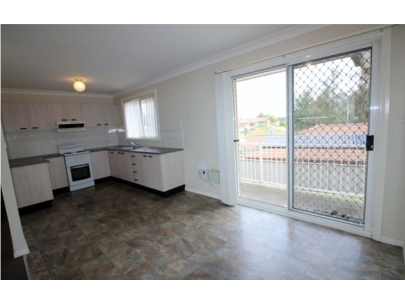 2/76 Goldmark Crescent, Cranebrook NSW 2749