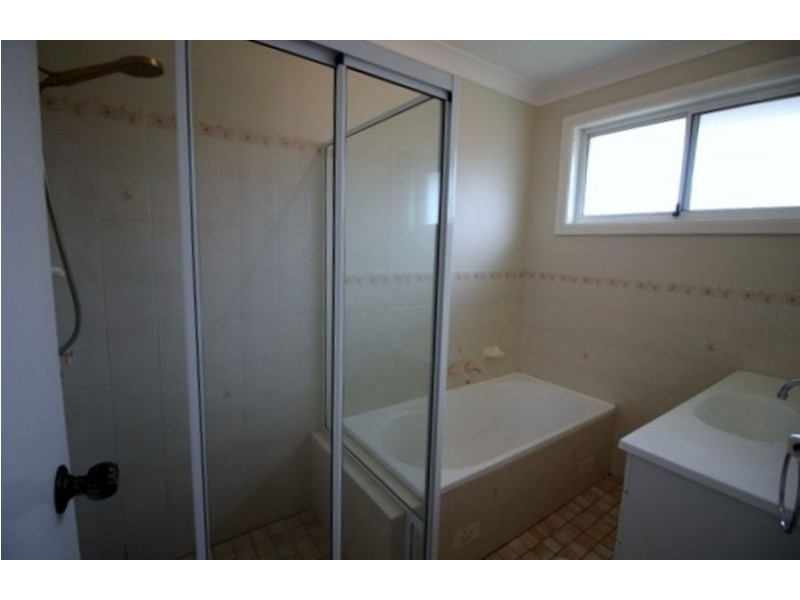 2/76 Goldmark Crescent, Cranebrook NSW 2749