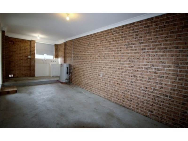 2/76 Goldmark Crescent, Cranebrook NSW 2749