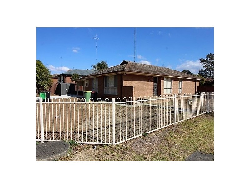1 Farmview Drive, Cranebrook NSW 2749