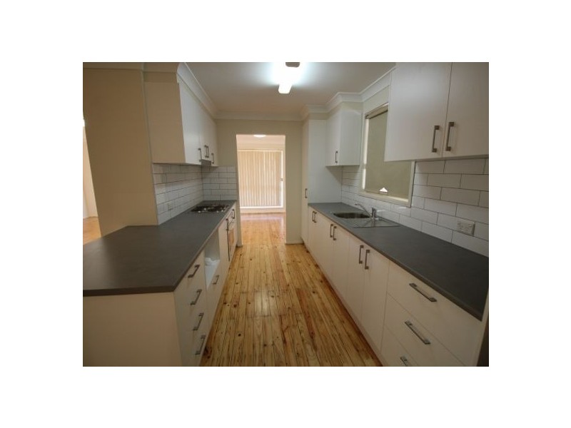 1 Farmview Drive, Cranebrook NSW 2749