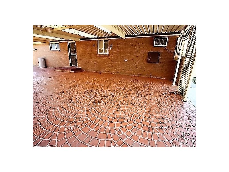 1 Farmview Drive, Cranebrook NSW 2749