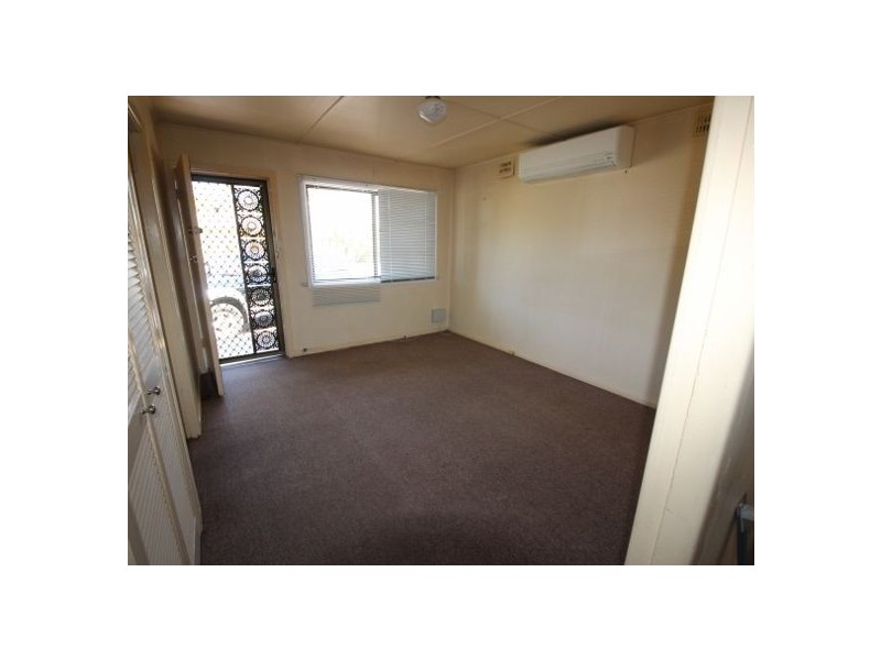 62 College Street, Cambridge Park NSW 2747