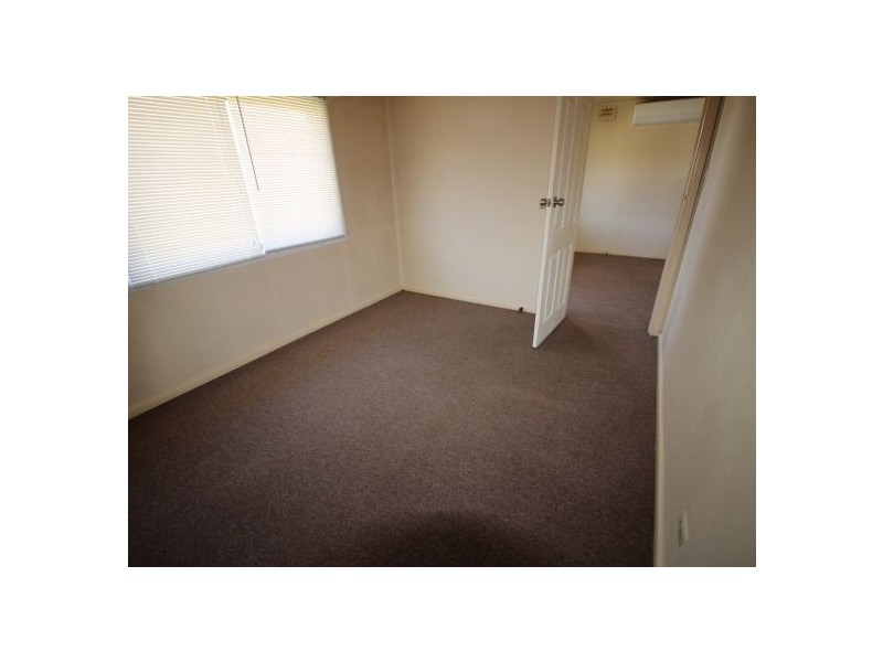 62 College Street, Cambridge Park NSW 2747