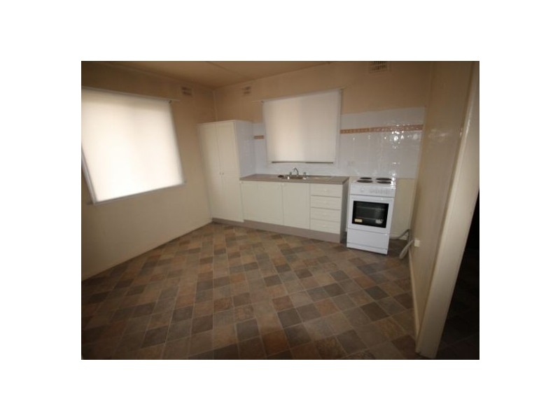 62 College Street, Cambridge Park NSW 2747