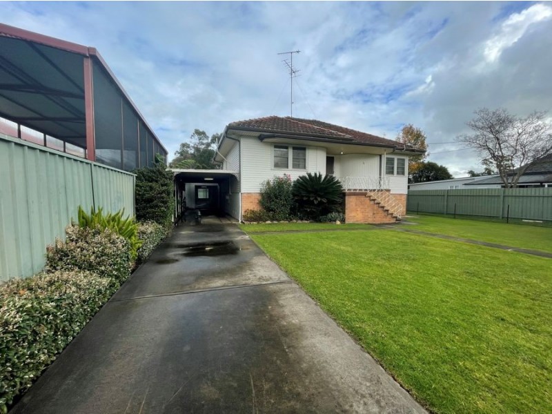 24 West Pde, Riverstone NSW 2765