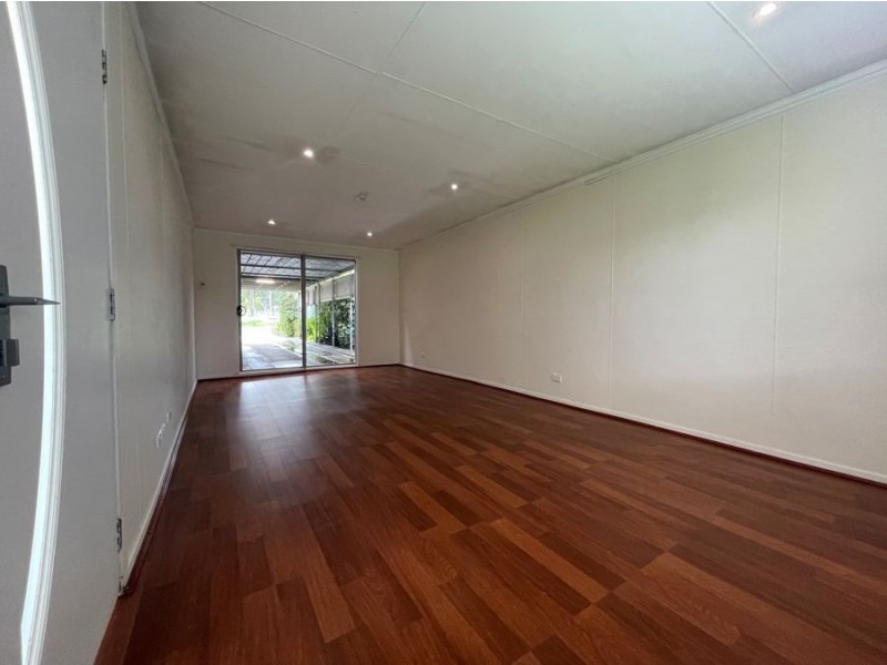 24 West Pde, Riverstone NSW 2765