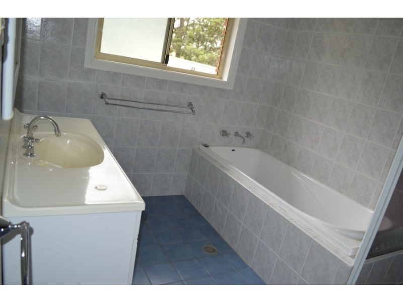 864 Mamre Rd, Kemps Creek NSW 2178