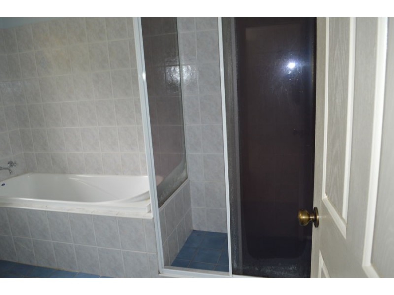 864 Mamre Rd, Kemps Creek NSW 2178