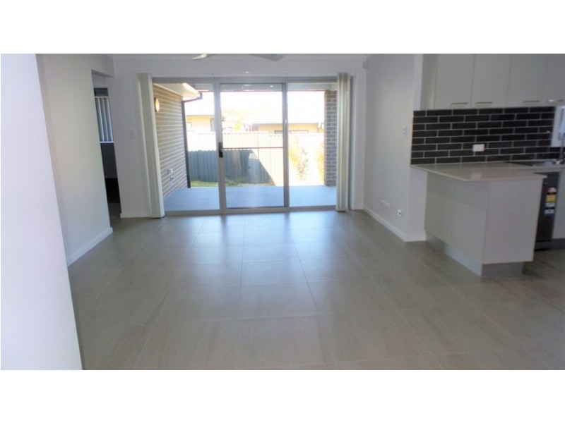 4/64 Walker Street, Quakers Hill NSW 2763