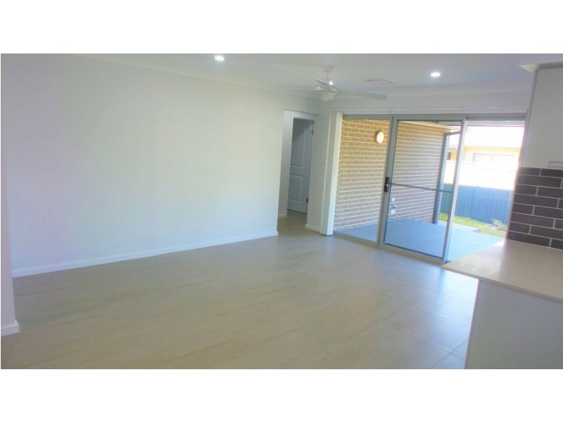 4/64 Walker Street, Quakers Hill NSW 2763