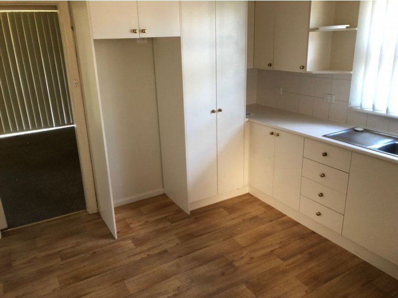 9 Barry Street, Cambridge Park NSW 2747