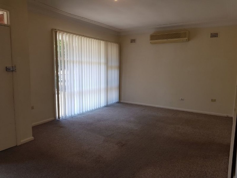 9 Barry Street, Cambridge Park NSW 2747