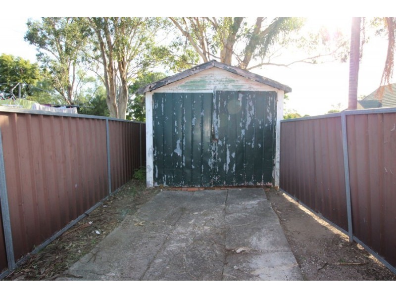 9 Barry Street, Cambridge Park NSW 2747