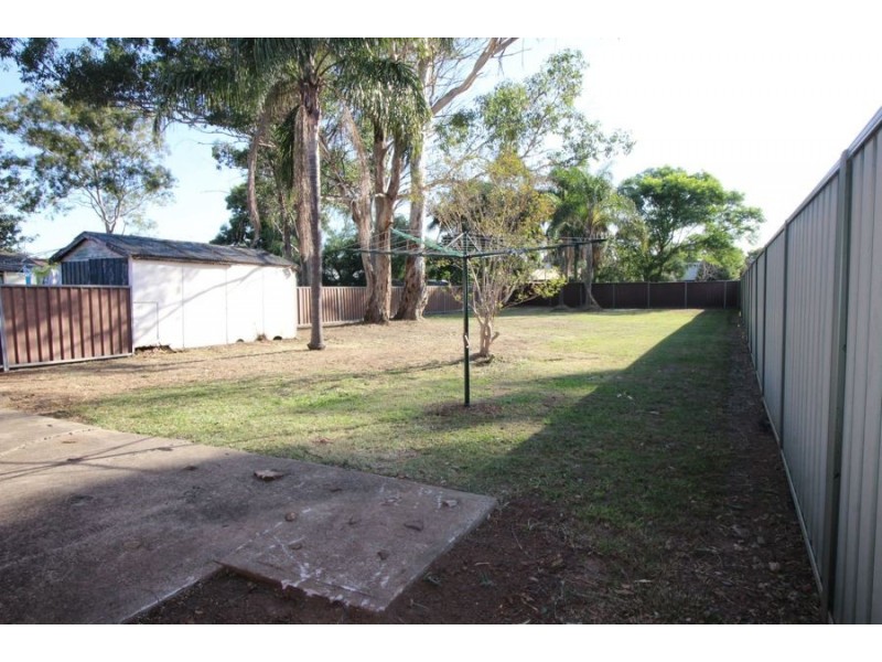 9 Barry Street, Cambridge Park NSW 2747