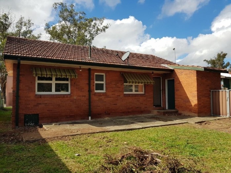 9 Barry Street, Cambridge Park NSW 2747