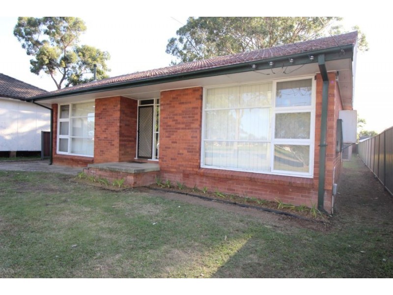 9 Barry Street, Cambridge Park NSW 2747
