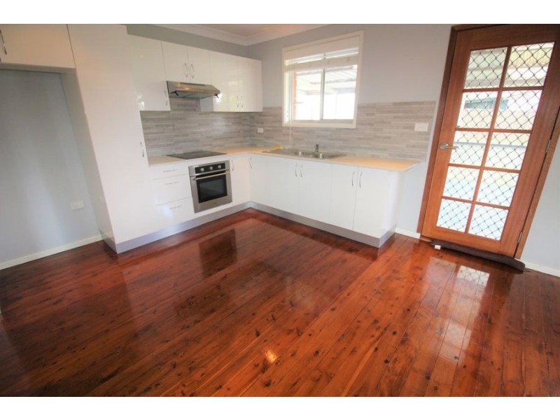 5 Waldron Place, Cambridge Park NSW 2747