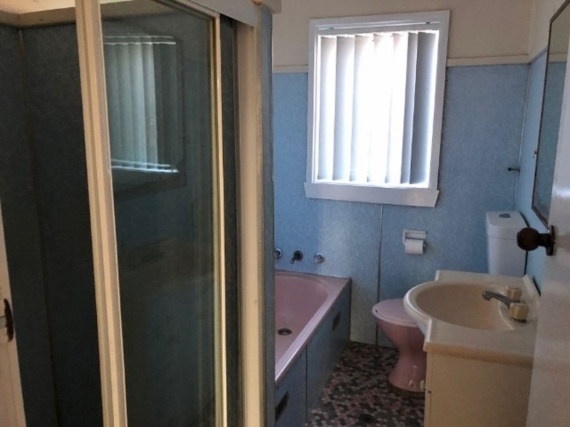 1/4 Kenarf Close, Kingswood NSW 2747