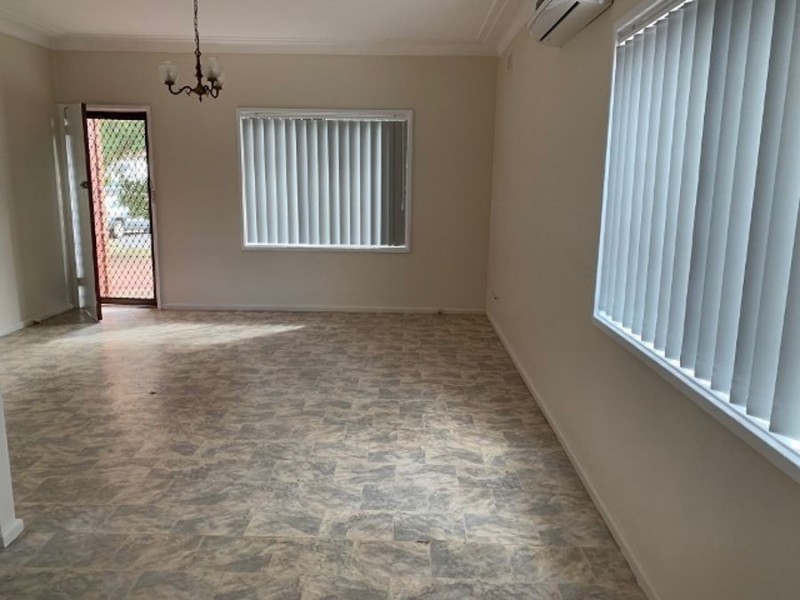 1/4 Kenarf Close, Kingswood NSW 2747