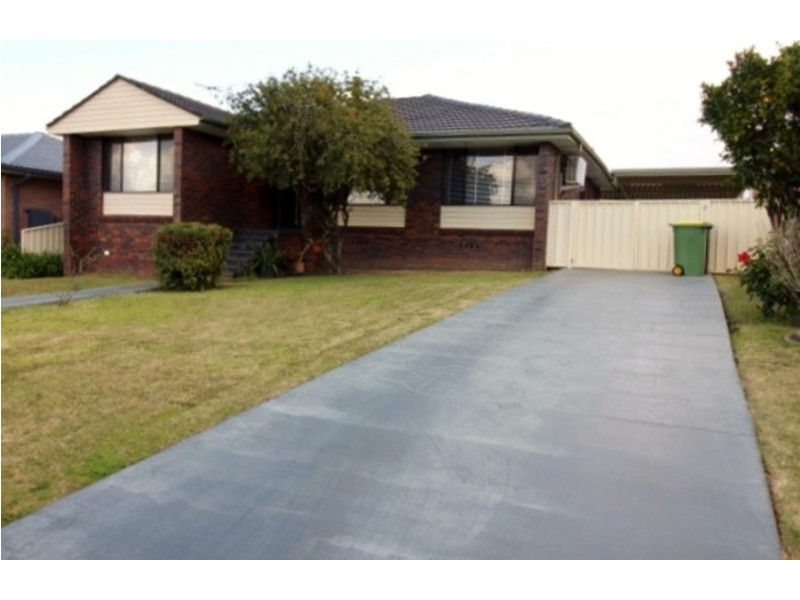 9 Burton St, Werrington County NSW 2747