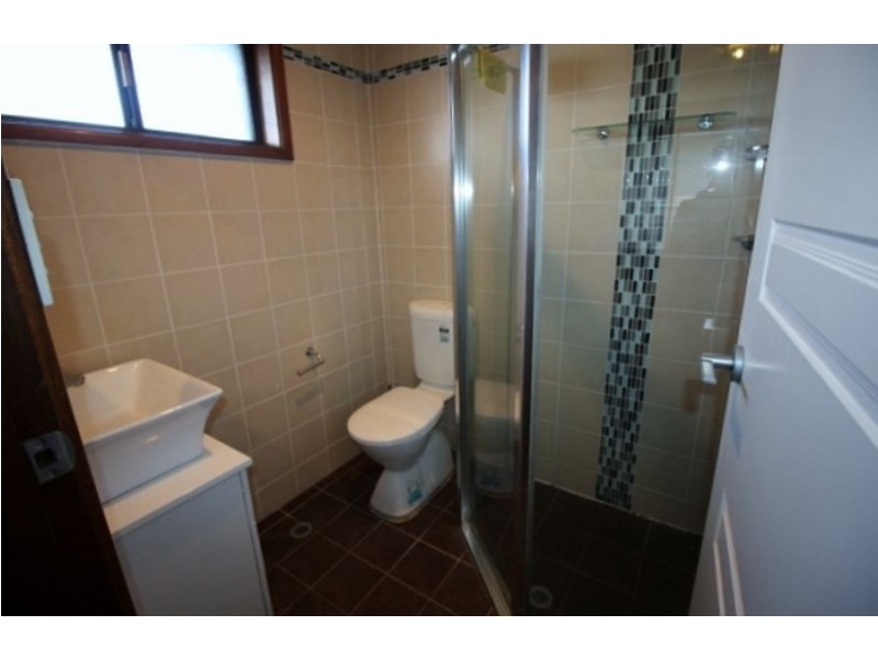 9 Burton St, Werrington County NSW 2747