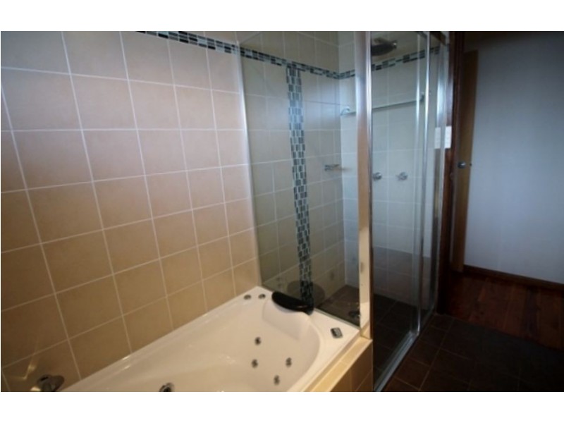 9 Burton St, Werrington County NSW 2747