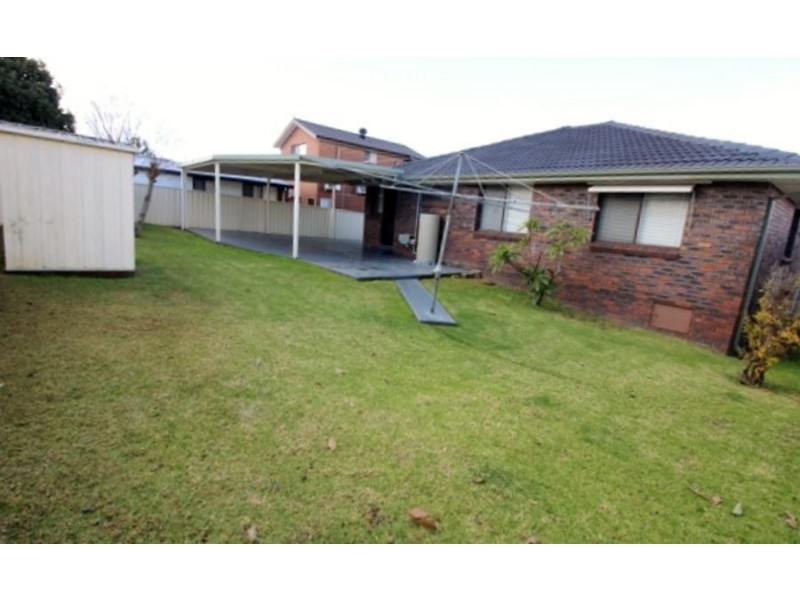 9 Burton St, Werrington County NSW 2747