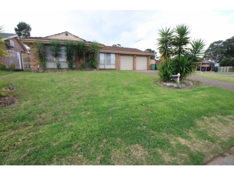 13 Martha Cres, Cranebrook NSW 2749