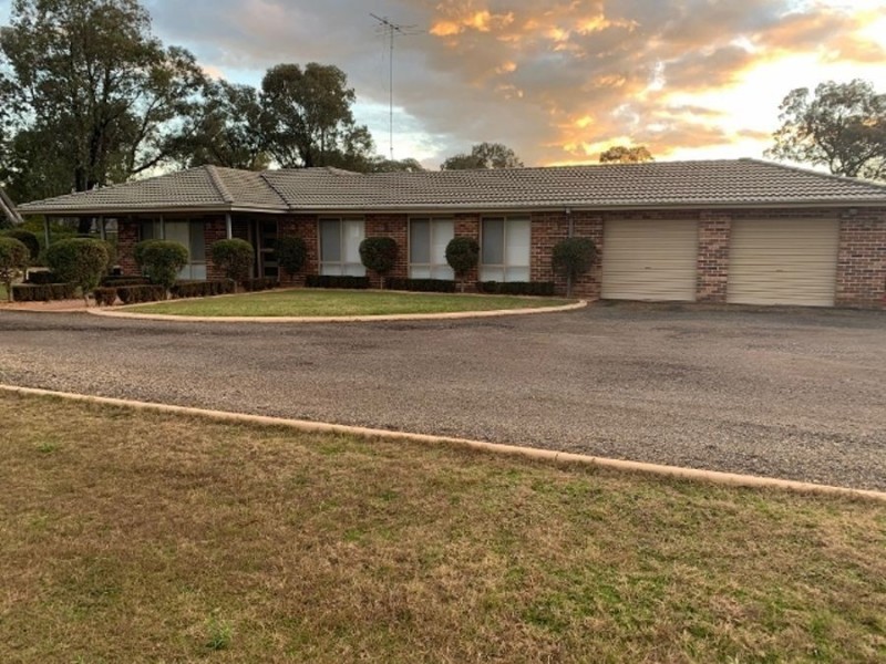 63 Sheredan Rd, Castlereagh NSW 2749