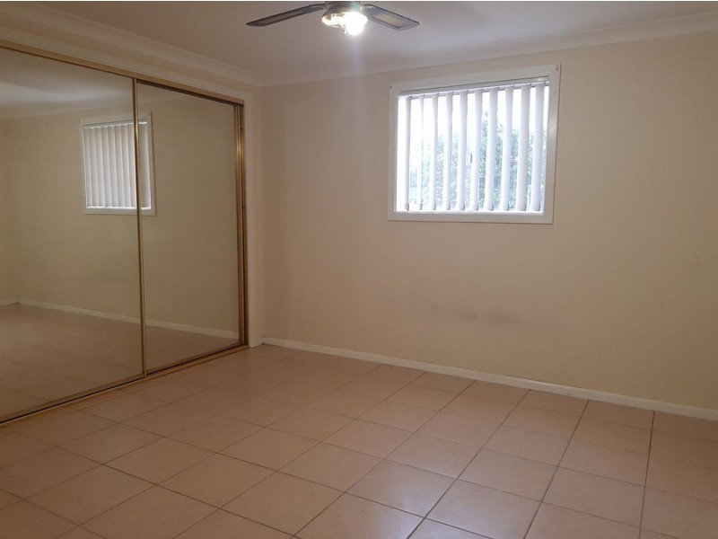 117 (Flat) Third Rd, Berkshire Park NSW 2765