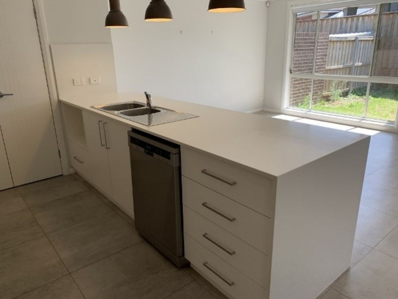 2 Tench Cl (Corner or Townsend Rd), North Richmond NSW 2754