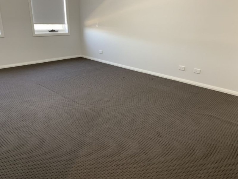 2 Tench Cl (Corner or Townsend Rd), North Richmond NSW 2754