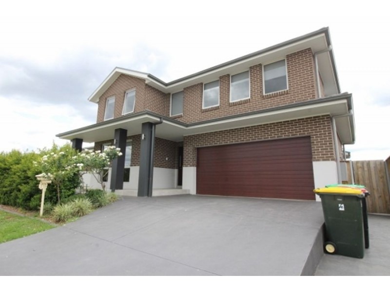 2 Tench Cl (Corner or Townsend Rd), North Richmond NSW 2754