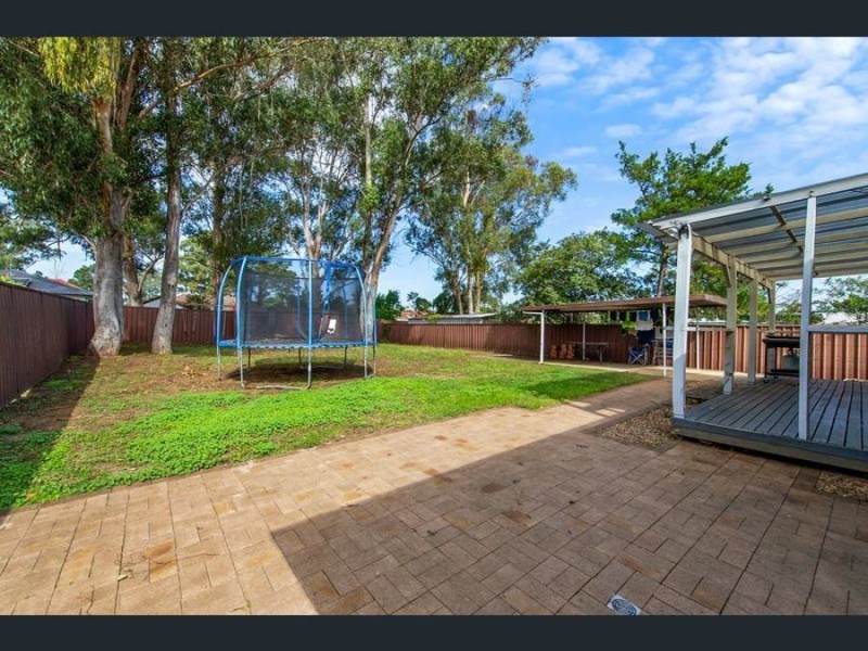18 Dorset St, Cambridge Park NSW 2747
