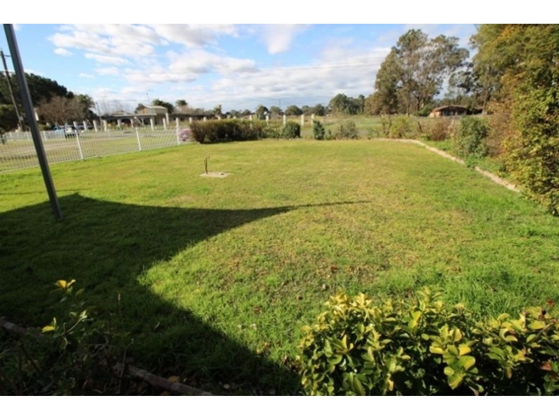 344a Second Ave, Llandilo NSW 2747