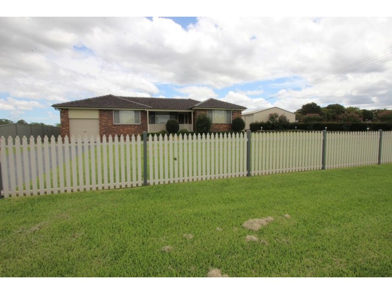 247 Seventh Ave, Llandilo NSW 2747