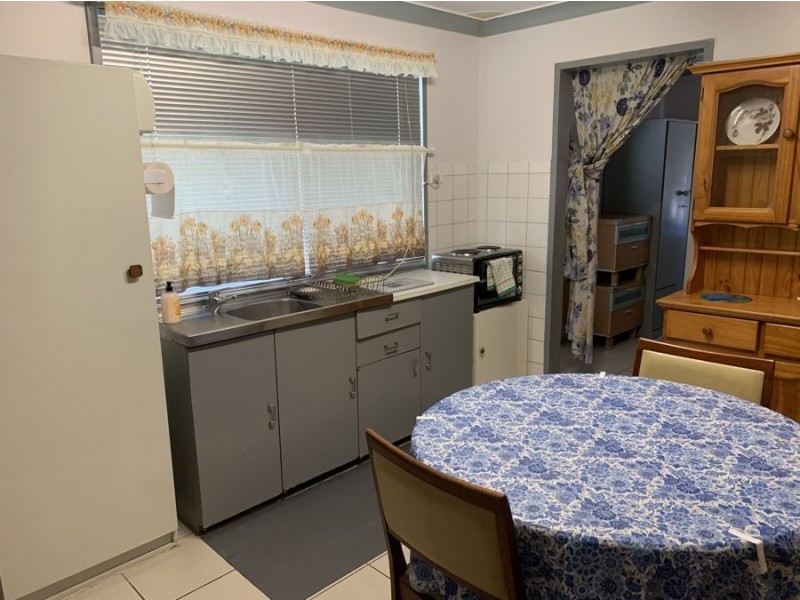 42 (Flat) Rugby Street, Cambridge Park NSW 2747