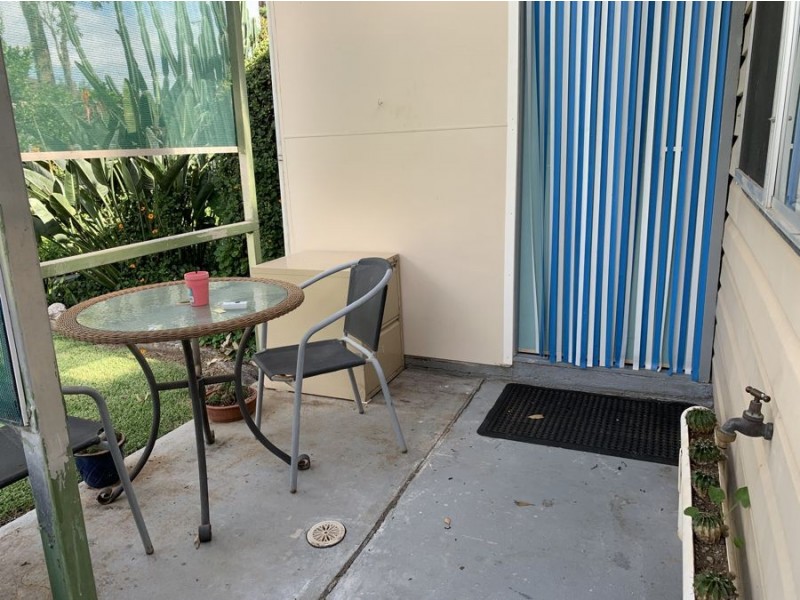 42 (Flat) Rugby Street, Cambridge Park NSW 2747