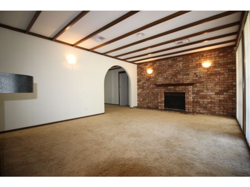 10 Holmegate Crescent, Cranebrook NSW 2749