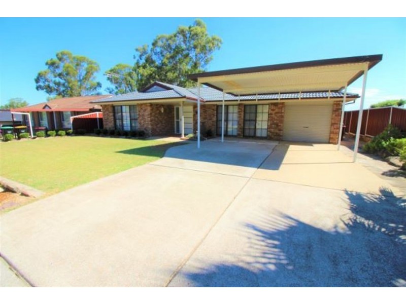 10 Holmegate Crescent, Cranebrook NSW 2749