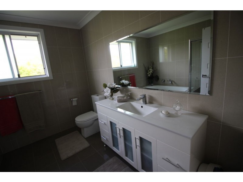 175a Sixth Ave, Llandilo NSW 2747